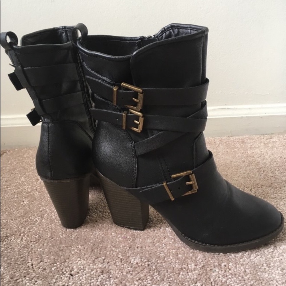 Candie’s Size 9.5 Boots